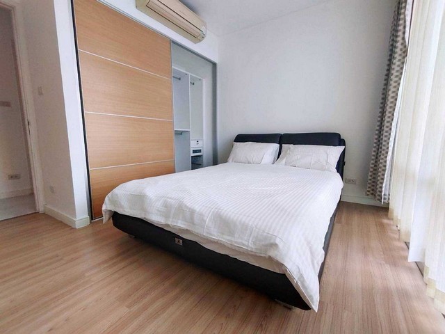 Fully furnished room available now!!! at Fullerton near BTS Thonglor รูปที่ 1