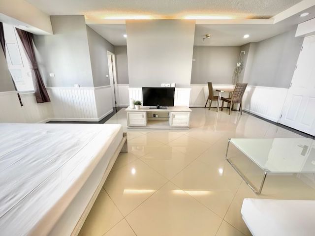 The Waterford Sukhumvit 50 nice spacious 6th floor BTS On Nut รูปที่ 1