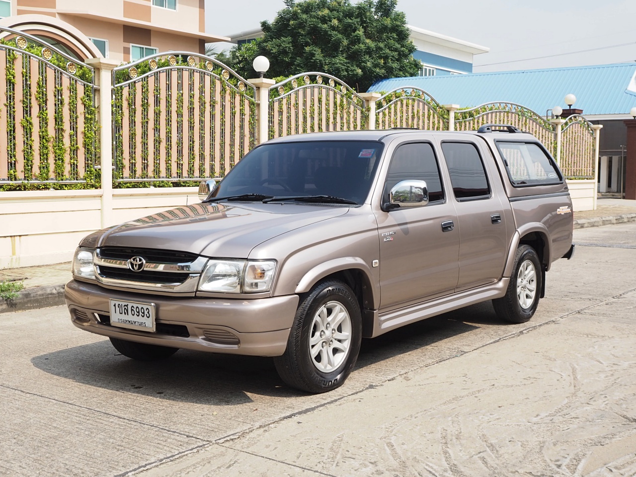 TOYOTA SPORT CRUISER 2.5 E Limited ปี 2004 เกียร์MANUAL สวยจัด1ใน100 กระบะ 4 ประตู รถมือสอง รูปที่ 1