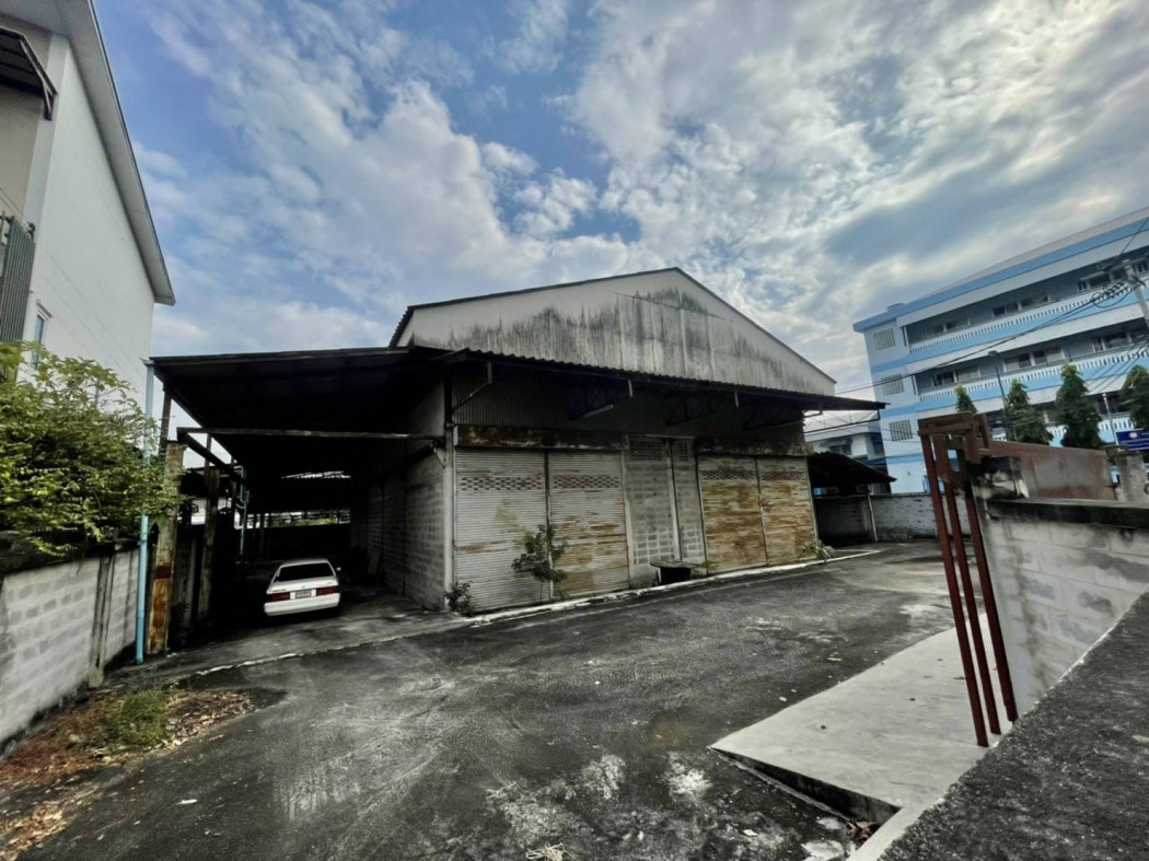 ขาย โกดัง สามารถรีโนเวทได้หลากหลายแบบ รามอินทรา 1220 ตรม. 305 ตร.วา หลังมุมพื้นที่ใช้สอยเยอะ เหมาะทำธุรกิจอย่างมาก รูปที่ 2