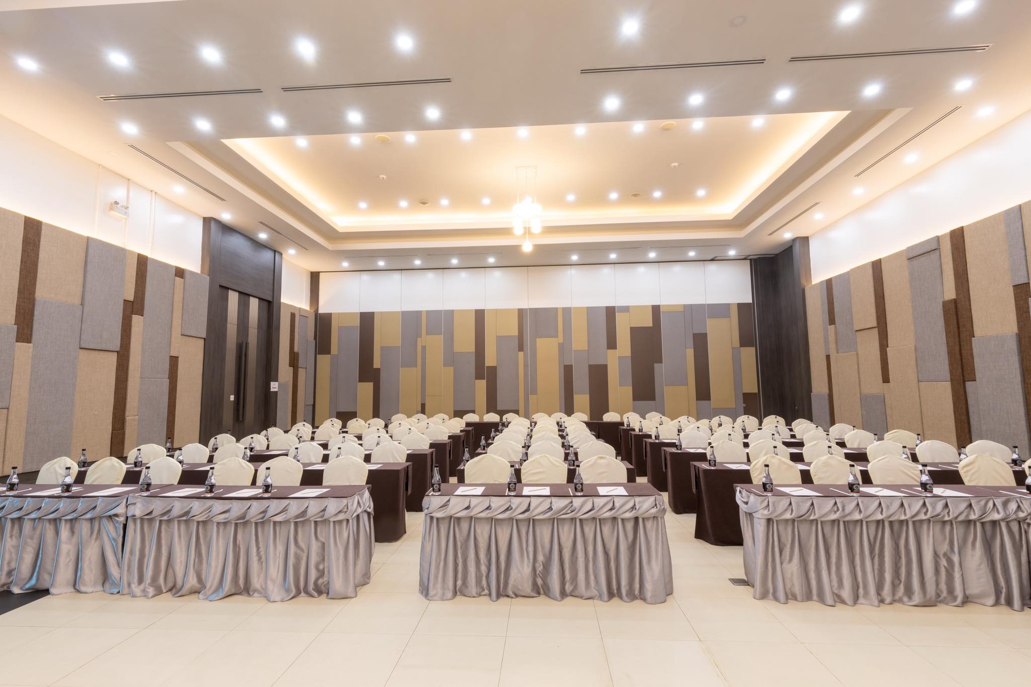 AVADA HOTEL ห้องประชุมขนาดใหญ่ที่สุดในจังหวัดตราด รูปที่ 4