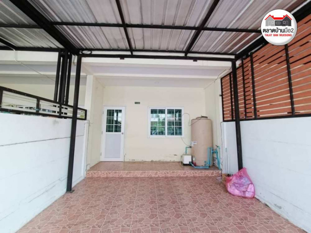 ขาย ทาวน์โฮม รีโนเวทใหม่ทั้งหลังพร้อมอยู่ เฟื่องฟ้าวิลล่า 17 เฟส 1,2,3 80 ตรม. 16 ตร.วา . รูปที่ 3