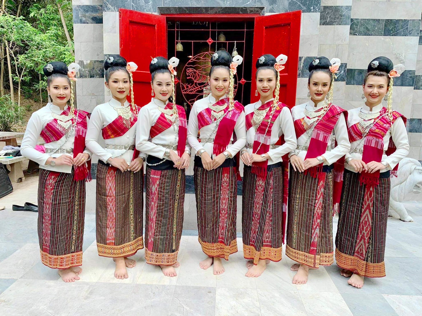 บริการรำแก้บนศาลเจ้าพ่อเขาใหญ่ รำแก้บนเขาใหญ่ รูปที่ 4