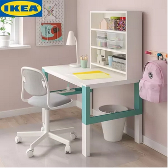 IKEA PÅHL พอห์ล โต๊ะพร้อมชั้นวางของ ขาวสีเทอร์ควอยซ์96x58 ซม.ต้องติดตั้งเฟอร์นิเจอร์ทั้งหมดเข้ากับผนัง เพื่อป้องกันอันตรายจากการล้มคว่ำ รูปที่ 1