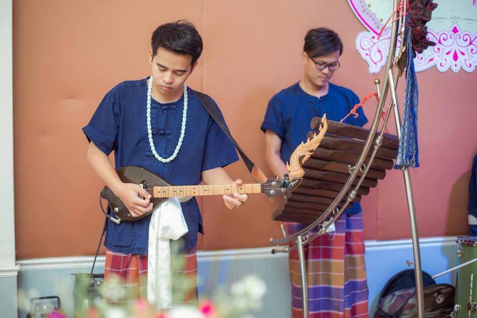 สาธิตเครื่องดนตรีไทย ดนตรีอีสาน ดนตรีเหนือ สอนพิณ สอนแคน สอนโปงลาง รูปที่ 4