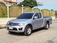 MITSUBISHI TRITON CAB 2.4 GLX (MNC) ปี 2012 จดปี 2013 เกียร์MANUAL สภาพนางฟ้า ฟรีดาวน์ กระบะ ไทรทัน สีเทา รถมือสอง