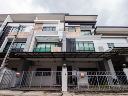 ขาย ทาวน์โฮม ออฟฟิศ 3 ชั้น พร้อมโกดัง 2 ชั้นLiving Residence รังสิต ราชพฤกษ์ 520 ตรม. 75 ตร.วา ใกล้ทางด่วน ด่านบางพูน BTS รังสิต รูปที่ 2