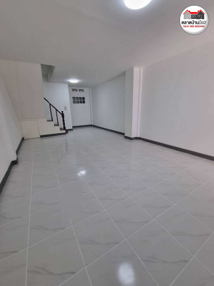 ขาย ทาวน์โฮม รีโนเวทใหม่ทั้งหลังพร้อมอยู่ หมู่บ้านทรัพย์ดินทอง เทพารักษ์ 66 70 ตรม. 16. ตร.วา . รูปที่ 3