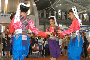 รับจัดการแสดงวงโปงลางร่วมสมัย ดนตรีพื้นบ้านและวัฒนธรรมการแสดงพื้นเมืองของไทย-อีสาน-เหนือ รูปที่ 1
