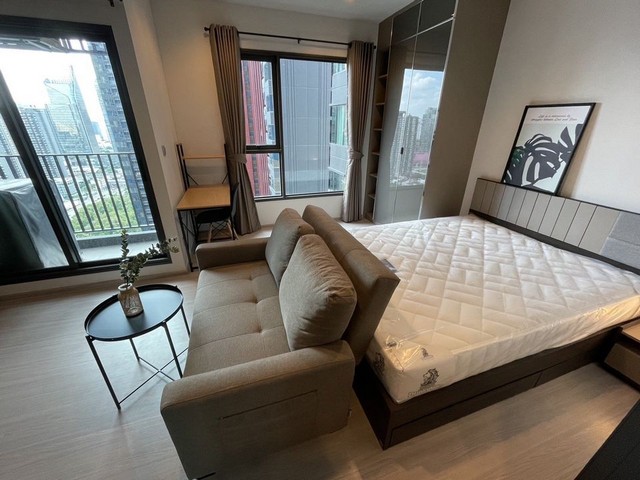 A beautiful unit available now!!! at Life Asoke Rama9 รูปที่ 1