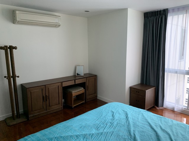1 bedroom available!!! at Baan Siri Silom near BTS Surasak รูปที่ 1