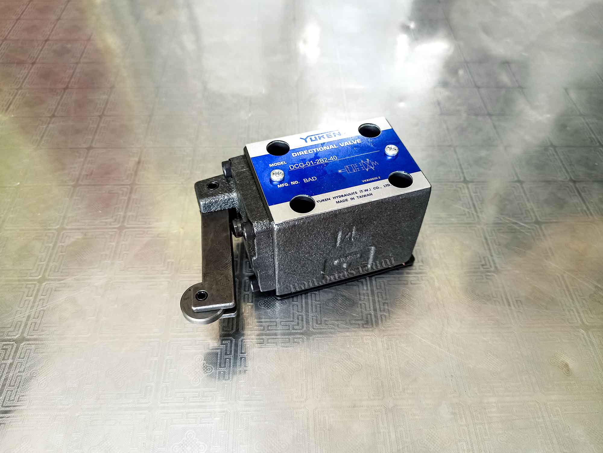 วาล์วไฮดรอลิคแบบลูกกลิ้ง (Cam Operated Directional Valves) Yuken รุ่น DCG-01,DCG-03 รูปที่ 1