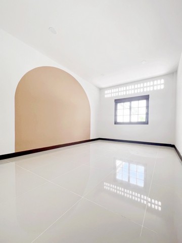 For Sales: Pakhlok, Town Home near Pakhlok School, 3 bedrooms 2 bathrooms, 38 sqw. รูปที่ 1