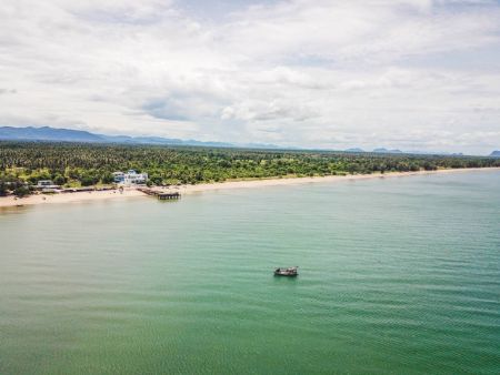 ขาย ที่ดิน ห่างทะเล 400 เมตร มีหาดให้ท่องเที่ยวใกล้ๆ กันถึง4หาด ห้วยทราย 200 ตร.วา โครงการติดถนนคอนกรีต รูปที่ 3