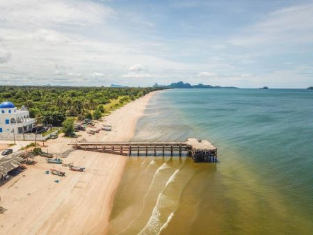 ขาย ที่ดิน ห่างทะเล 400 เมตร มีหาดให้ท่องเที่ยวใกล้ๆ กันถึง4หาด ห้วยทราย 200 ตร.วา โครงการติดถนนคอนกรีต รูปที่ 2