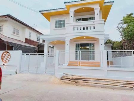 ขาย บ้านเดี่ยว หมู่บ้าน 95 ตรม. 50 ตร.วา บ้าน Renovate สวยงามการเดินทางสะดวก พร้อมยื่น Bank รูปที่ 1