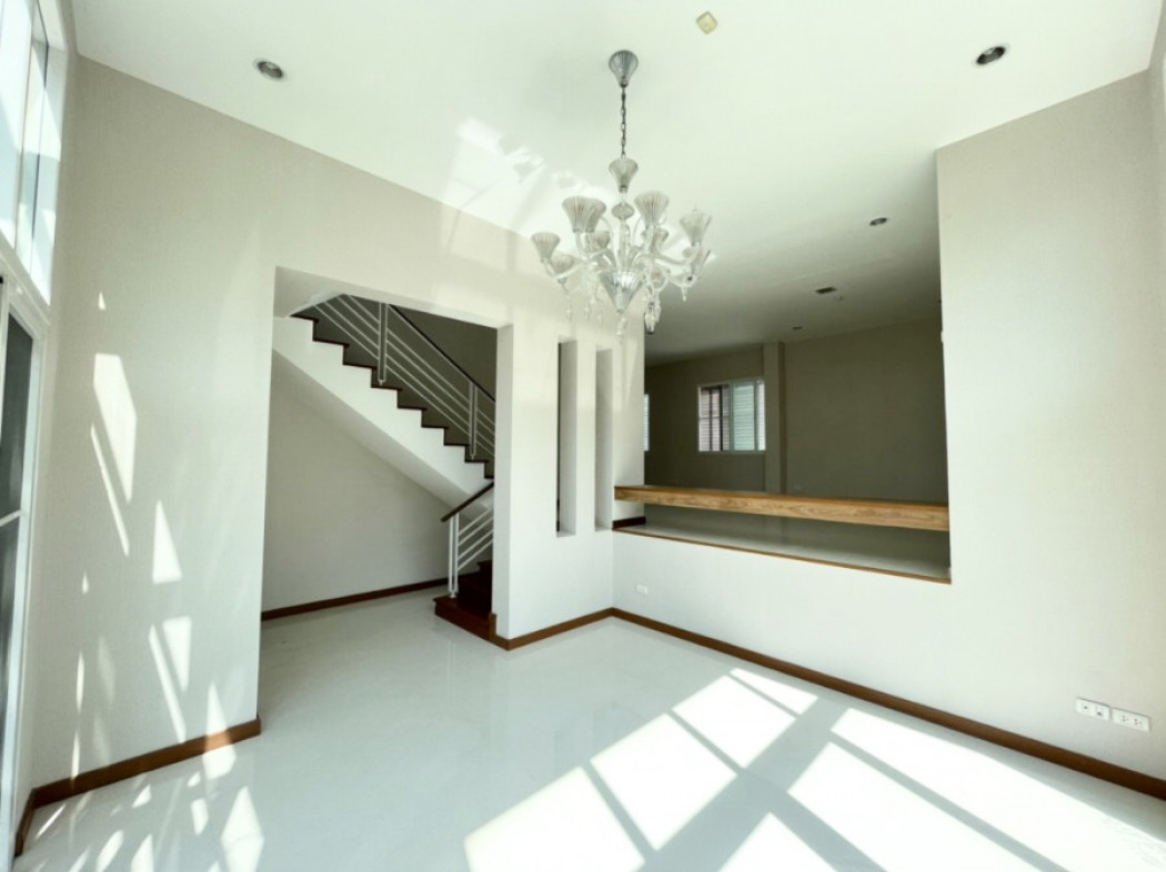 ขาย บ้านเดี่ยว หลังมุม ขนาดใหญ่สุด The Primary Prestige Ratchada-Ramintra 300 ตรม. 88.9 ตร.วา Exclusive environment รูปที่ 3