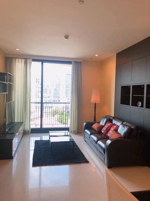 Aguston Sukhumvit 22 Pet Friendly clean peaceful BTS Phrom Phong รูปที่ 1