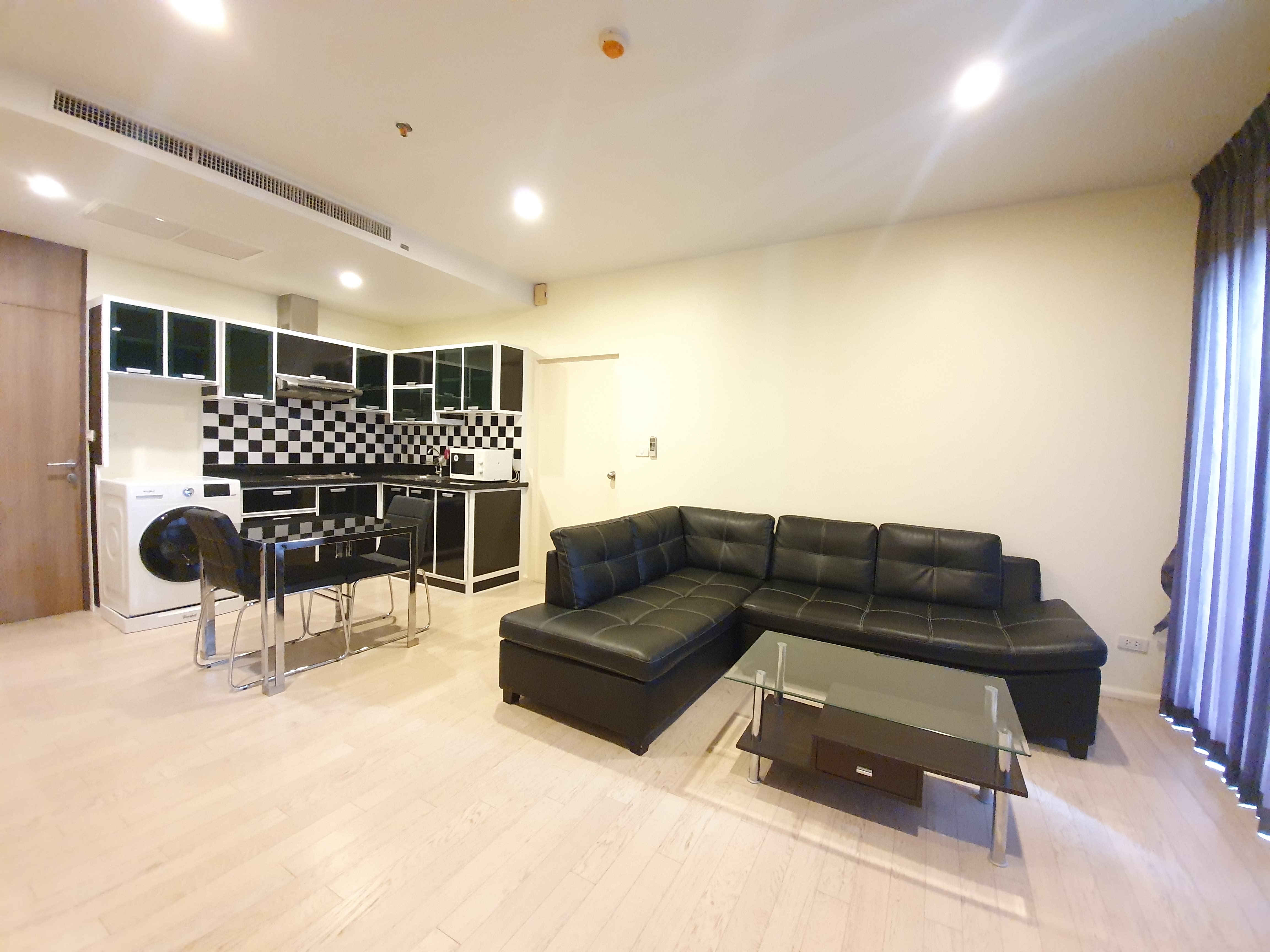 รหัส:  NOBLE SOLO FOR RENT condo. โนเบิล โซโล 53 ตาราง.เมตร 1 BEDROOM 20000 BAHT ถูกที่สุด รูปที่ 1