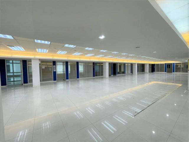 ให้เช่าพื้นที่สำนักงานซอยลาดพร้าว 19 ใกล้ MRT สถานีลาดพร้าว พื้นที่ 230 ตรม.ถึง 425 ตรม.  รูปที่ 1
