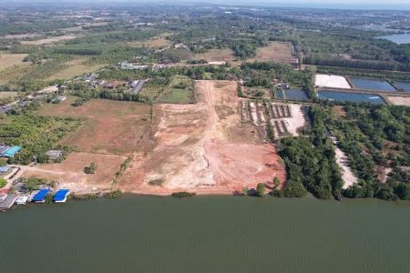 ขาย ที่ดิน ทำเลดีมีอนาคต โฉนดครุฑแดง 1 ไร่ ติดแม่น้ำกระแส รูปที่ 2