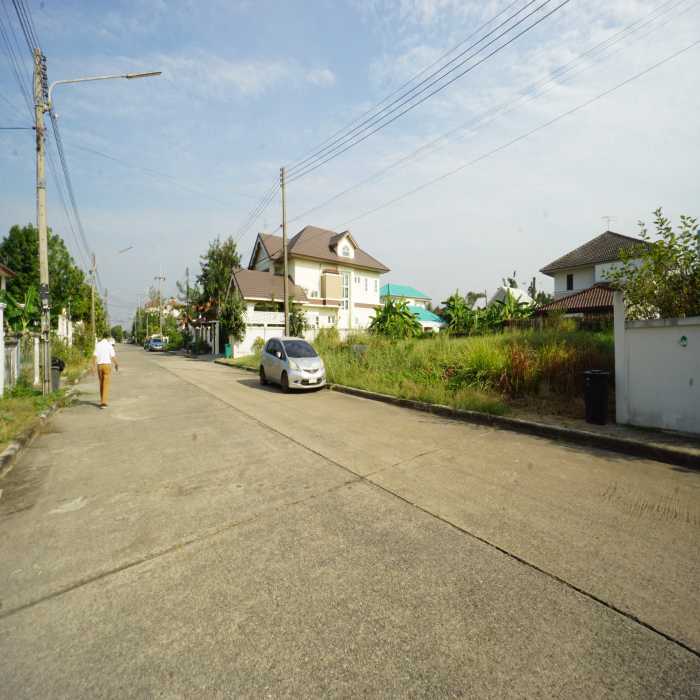 ขาย ที่ดิน ในหมู่บ้าน ศุภาลัยบุรี คลองสี่ 87.7 ตร.วา เหมาะซื้อปลูกบ้าน ราคาพิเศษสุด รูปที่ 6