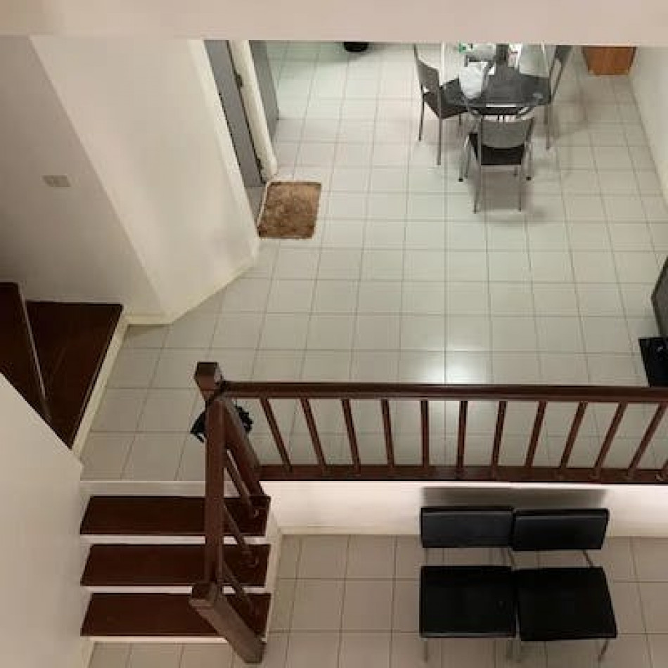 ขาย ทาวน์โฮม ขายทาวน์โฮม 3 ชั้น เล่นระดับ ตั้งอยู่ นาคนิวาส ซอย 4 252 ตรม. 21 ตร.วา . รูปที่ 2
