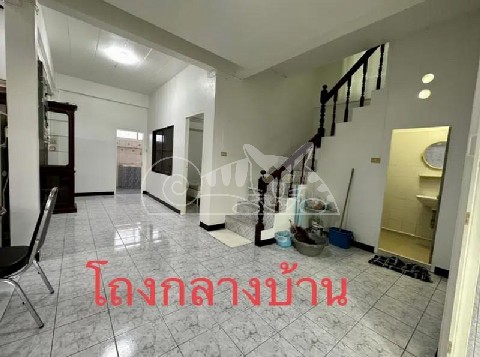  7016PM FOR RENT TOWNHOUSE หมู่บ้าน รังสิยา ปุณณวิถี 22 สุขุมวิท 101 ไม่ไกลจาก - 26000 THB  ขนาด 37 ตาราง.วา 0 งาน 0 ไร่ เดินทางง่าย รูปที่ 1