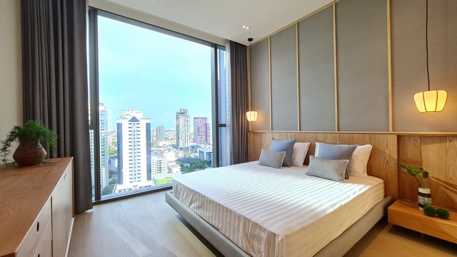 The Strand Thonglor Condo is a high rise condo next to BTS Thonglor รูปที่ 1