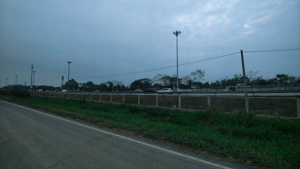 ขาย ที่ดิน คลอง4 ถมแล้ว  เนื้อที่ 2 งาน 68 ตร.วา ติดถนนมอเตอร์เวย์ รูปที่ 5