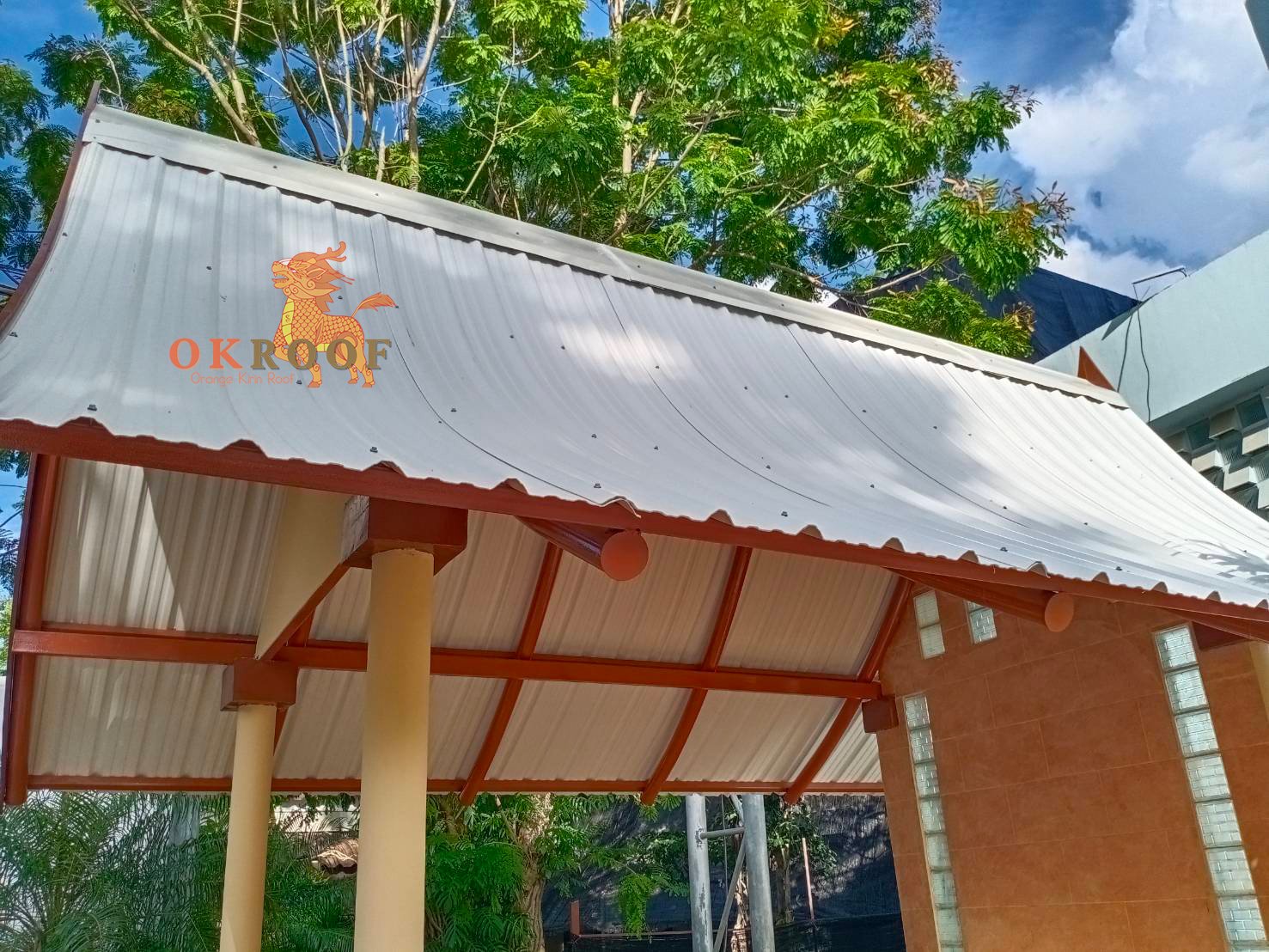 หลังคาOK ROOF ตรากิเลนส้ม วัสดุแข็งแรง ติดตั้งง่าย ไม่เป็นสนิม ไม่เป็นตะใคร้น้ำ เก็บเสียง กันความร้อน น้ำหนักเบา ไม่แตกหักง่าย รูปที่ 1