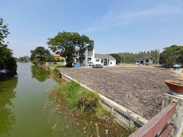 ขายที่ดินติดทะเลสาบในโครงการหมู่บ้านเดอะลากูน 1 สามโคก ปทุมธานี รูปที่ 1