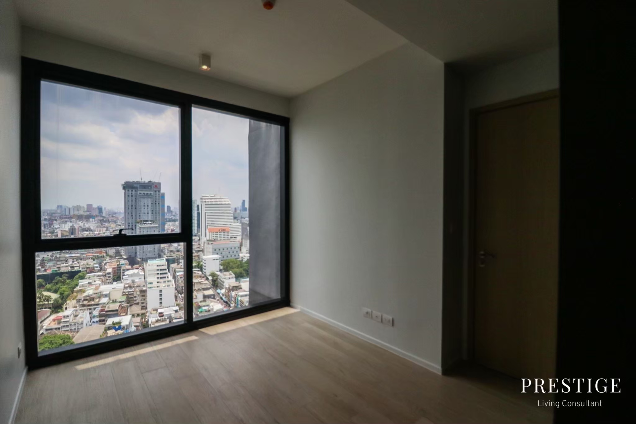 ขาย คอนโด The Lofts Silom ห้องสวย คุ้มค่า ใกล้รถไฟฟ้า รูปที่ 1