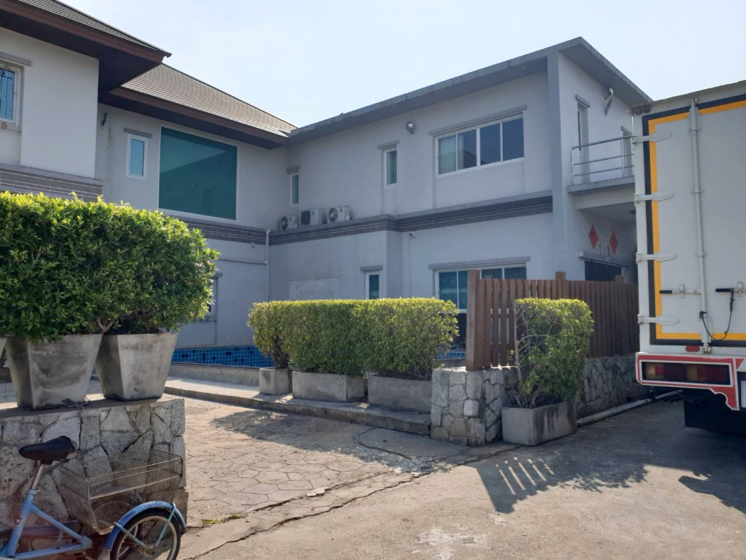 ขาย บ้านเดี่ยว พร้อมโรงงาน มีสระว่ายน้ำ 1920 ตรม. 1 ไร่ 72 ตร.วา เหมาะทำบ้านพักอาศัย โรงงาน ออฟฟิศ รูปที่ 3