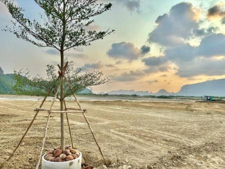 ขาย ที่ดิน ฟรีโอน ฟรีถมปรับพื้น ผ่อนฟรี 𝟭𝟬 เดือน ไม่มีดอกเบี้ย โครงการ Natcha Land 1 ไร่ ติดถนนคอนกรีต มีน้ำประปา ไฟฟ้าแรงสูง 
หน้าโครงการ รูปที่ 5