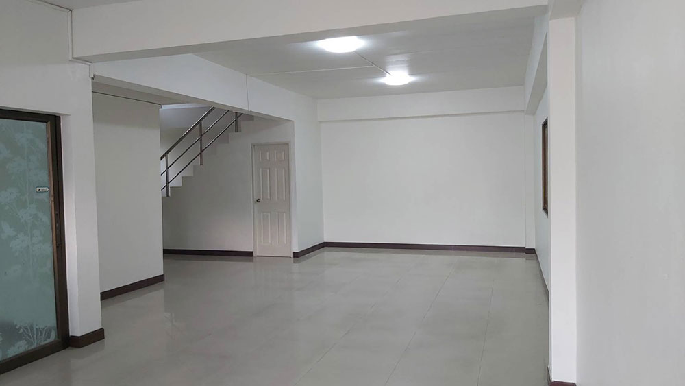 ให้เช่า โกดัง โรงงาน พร้อมออฟฟิศ  2 ชั้น พื้นที่ 1,400 ตรม  สามโคก ปทุมธานี สนใจโทร 081 259 1385 รูปที่ 4