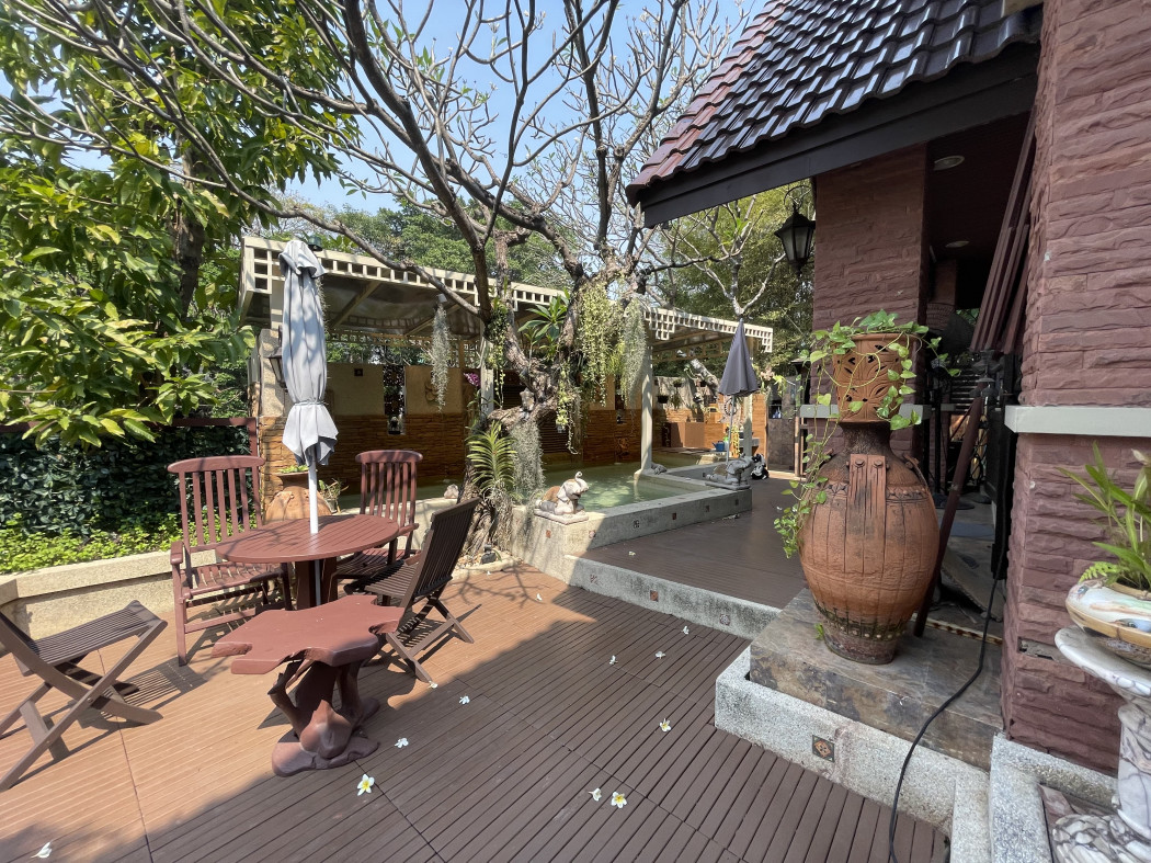 ขาย บ้านเดี่ยว บ้านวินด์มิลล์ พาร์ค 1300 ตรม. 382 ตร.วา ริมเลค สวนสวย สระจากุชชี่ ตกแต่ง Super Luxury รูปที่ 4