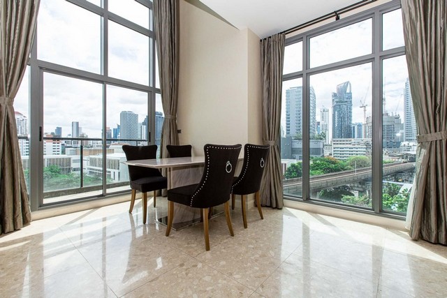 THE CREST Sukhumvit 34 Super Luxury condo near BTS Thong Lo, next to leading department stores รูปที่ 1