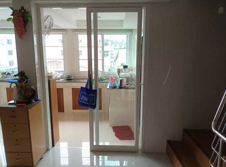 ขาย Home Office 4 ชั้นครึ่ง อยู่ซอยเจริญนคร 30/1 เข้าซอย 20 เมตร สนใจโทร 084 088 9918 รูปที่ 3