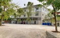กองสลาก ให้เช่าชั้น 1 ของตึก พาณิชย์ ไม่มีตึกบัง  นนทบุรี 38-44 มี Apartment คอนโด 2000 units จำนวนมาก, 16ตรว. 