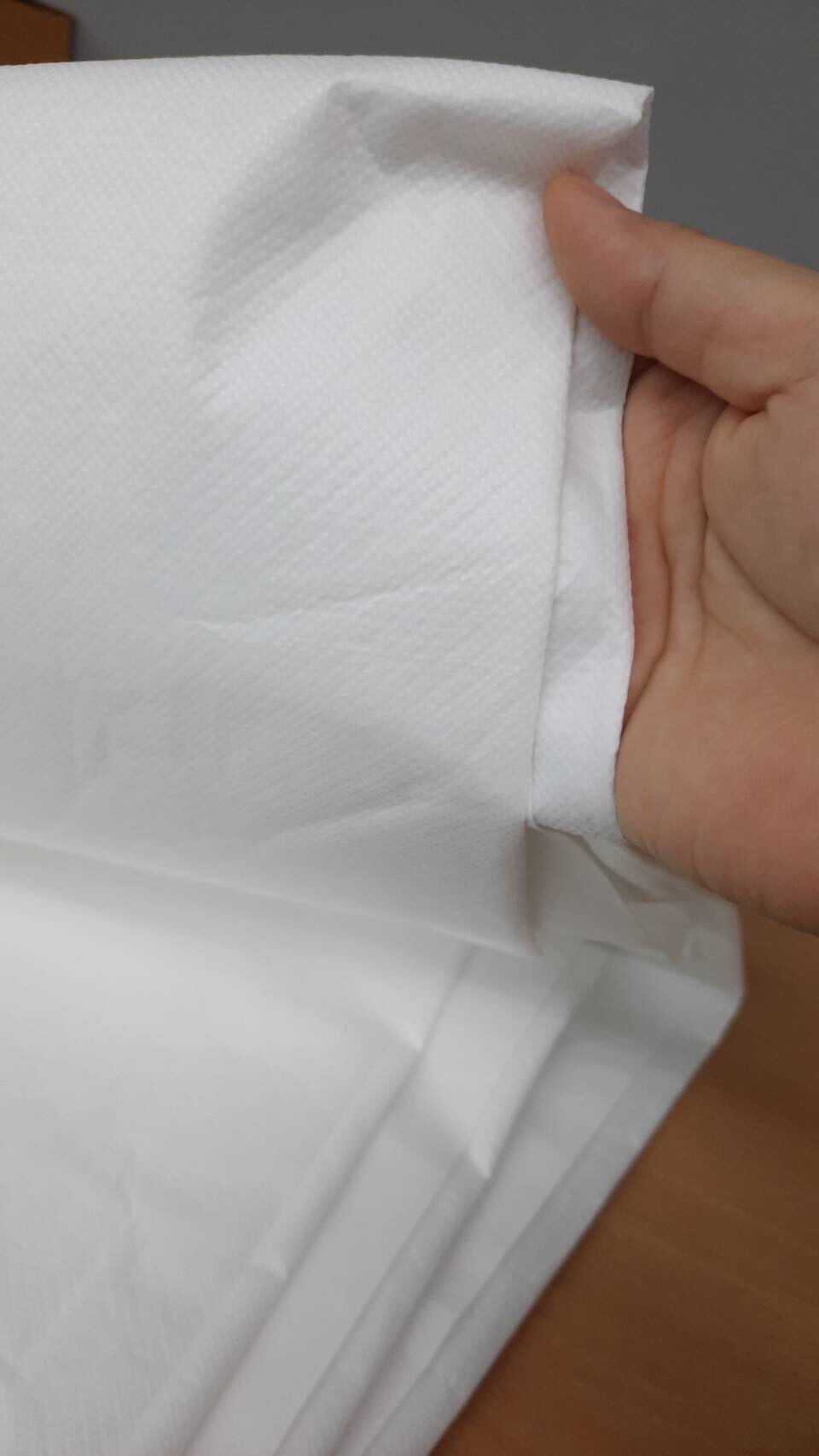 ผ้านอนวูฟเวนชนิดผ่องถ่ายอากาศได้ White Non-Woven Fabric Breathable Cloth-like (Medical Grade) รูปที่ 3