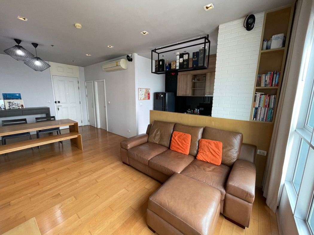 ขาย คอนโด HIVE สาทร 69 ตรม. ติด BTS สถานีกรุงธนบุรี ห้องมุม 1 bedroom ขนาดใหญ่ บิวอินท์สวย วิวเมืองโล่งๆ เห็นแม่น้ำด้วย รูปที่ 4