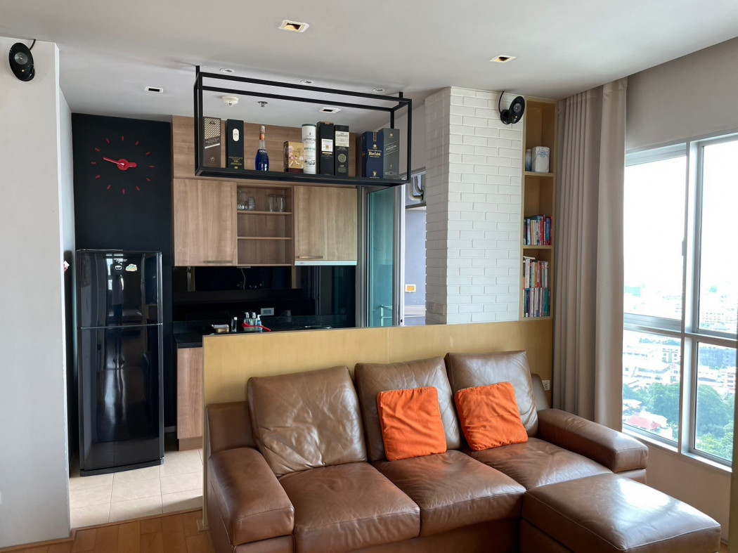ขาย คอนโด HIVE สาทร 69 ตรม. ติด BTS สถานีกรุงธนบุรี ห้องมุม 1 bedroom ขนาดใหญ่ บิวอินท์สวย วิวเมืองโล่งๆ เห็นแม่น้ำด้วย รูปที่ 5