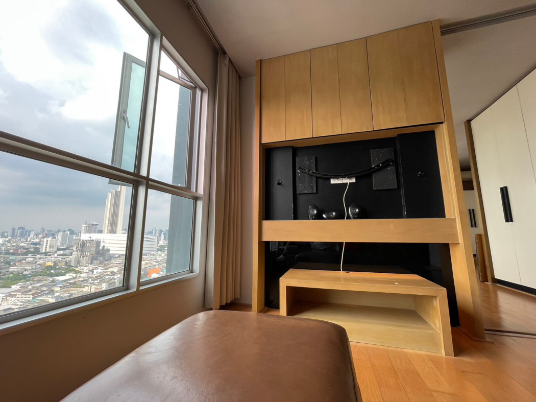 ขาย คอนโด HIVE สาทร 69 ตรม. ติด BTS สถานีกรุงธนบุรี ห้องมุม 1 bedroom ขนาดใหญ่ บิวอินท์สวย วิวเมืองโล่งๆ เห็นแม่น้ำด้วย รูปที่ 2