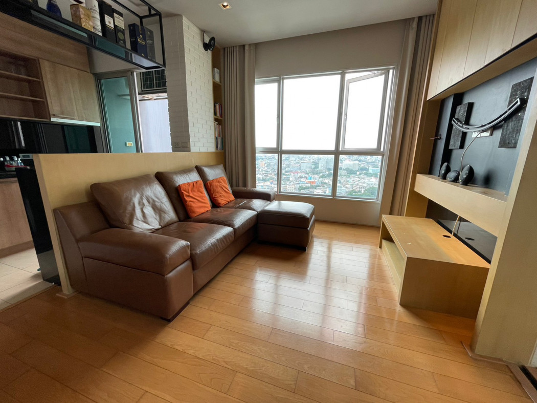 ขาย คอนโด HIVE สาทร 69 ตรม. ติด BTS สถานีกรุงธนบุรี ห้องมุม 1 bedroom ขนาดใหญ่ บิวอินท์สวย วิวเมืองโล่งๆ เห็นแม่น้ำด้วย รูปที่ 3