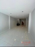 RB050223 Commercial building for rent, just renovated, in Ekkamai area, only 200 meters from Ekkamai BTS.