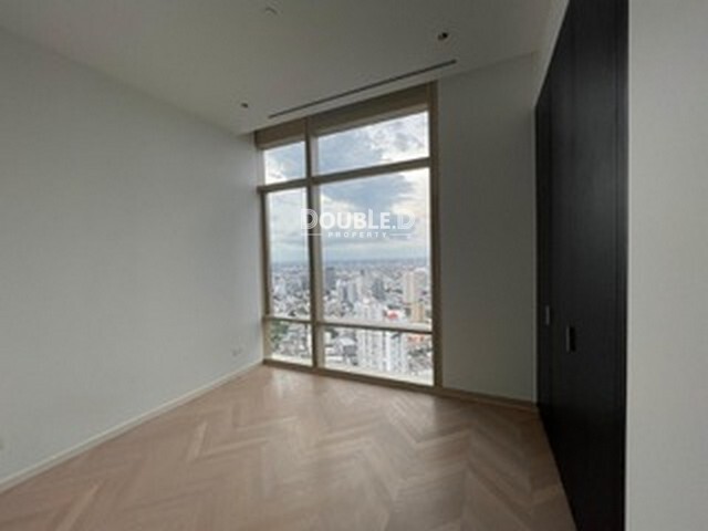 Four Seasons Private Residences BANGKOK 3 ห้องนอน ขาย ราคา 104 ล้านบาท Tel : 082-626-8246 รูปที่ 1