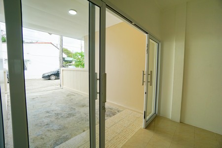 Townhouse with fully furnished for sale in Maenam Koh Samui Surat Thani Property For Sale Koh Samui รูปที่ 1