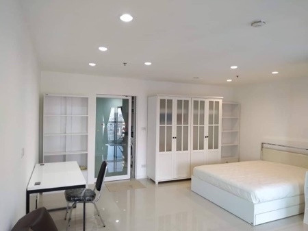 ให้เช่า คอนโด Silom Suite  สีลม สวีท คอนโดมิเนียม 45 ตรม. Near BTS Saint Louis รูปที่ 1