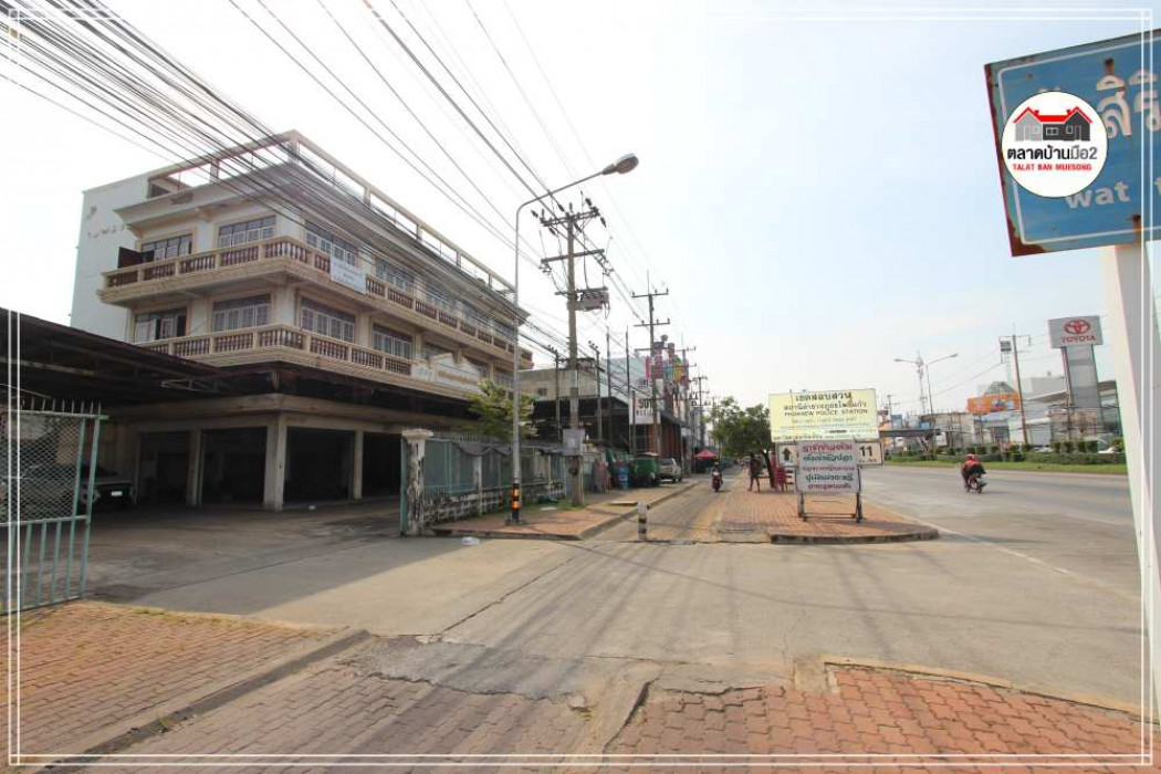 ขาย อาคารพาณิชย์ ทำเลติดถนนเพชรเกษม อาคารพาณิชย์พร้อมโกดัง 460 ตรม. 2 ไร่ 2 งาน 4 ตร.วา รูปที่ 2